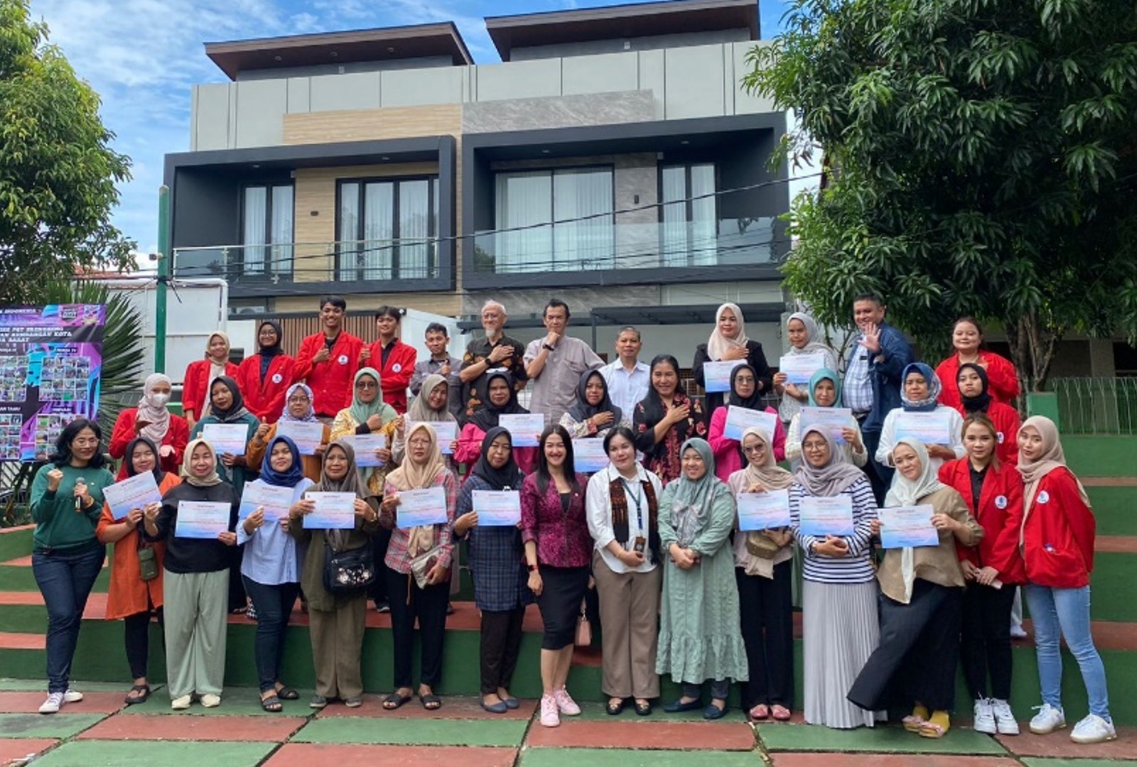 Dosen UMB Berikan Pelatihan UMKM Di Wilayah Srengseng Untuk Keberlangsungan Usaha Di Era Digitalisasi